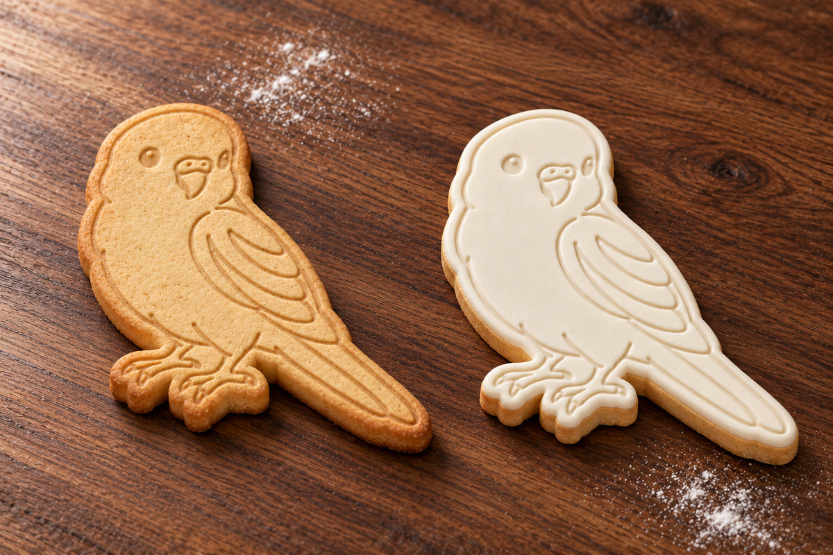 Budgerigar plain and white fondant cookie examples