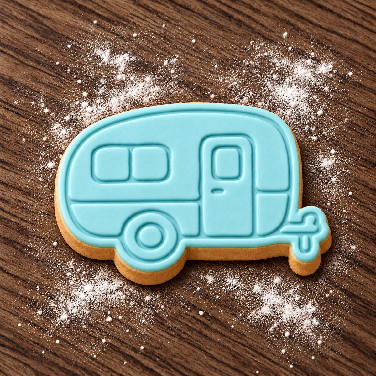 Caravan decorated fondant cookie