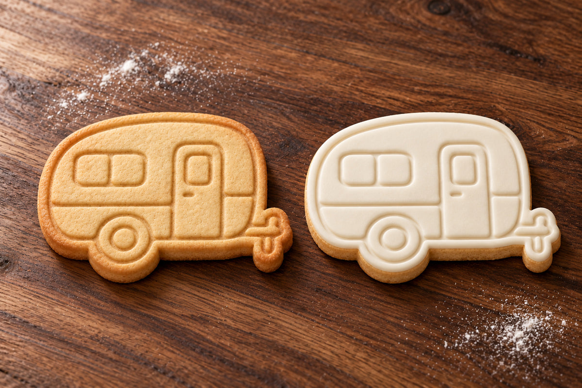 Caravan plain and white fondant cookie examples