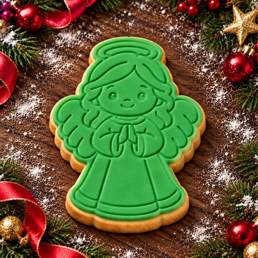 Angel decorated fondant cookie