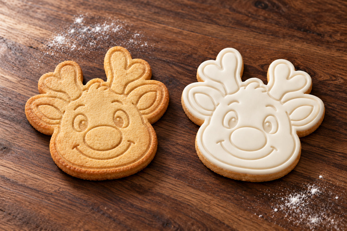 Reindeer Face plain and white fondant cookie examples
