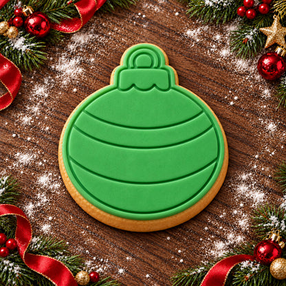 Round Bauble decorated fondant cookie