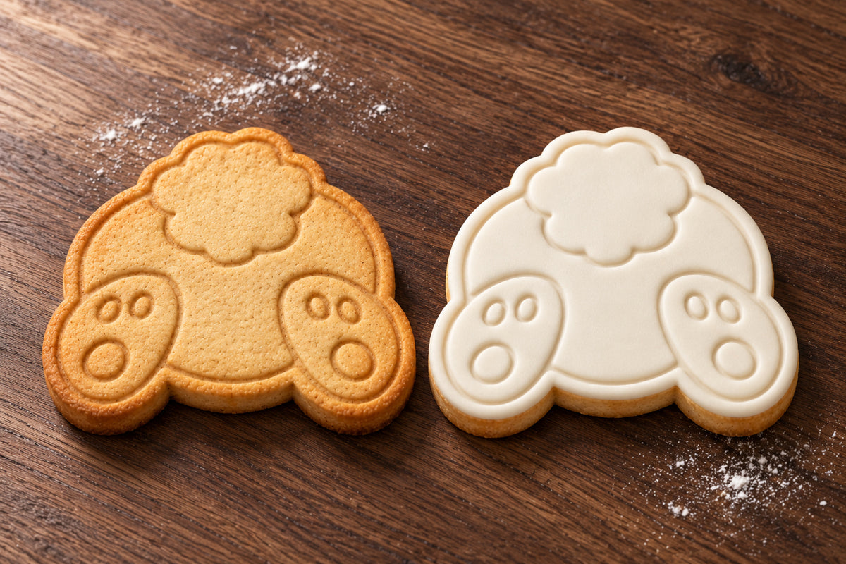 Bunny Bottom plain and white fondant cookie examples
