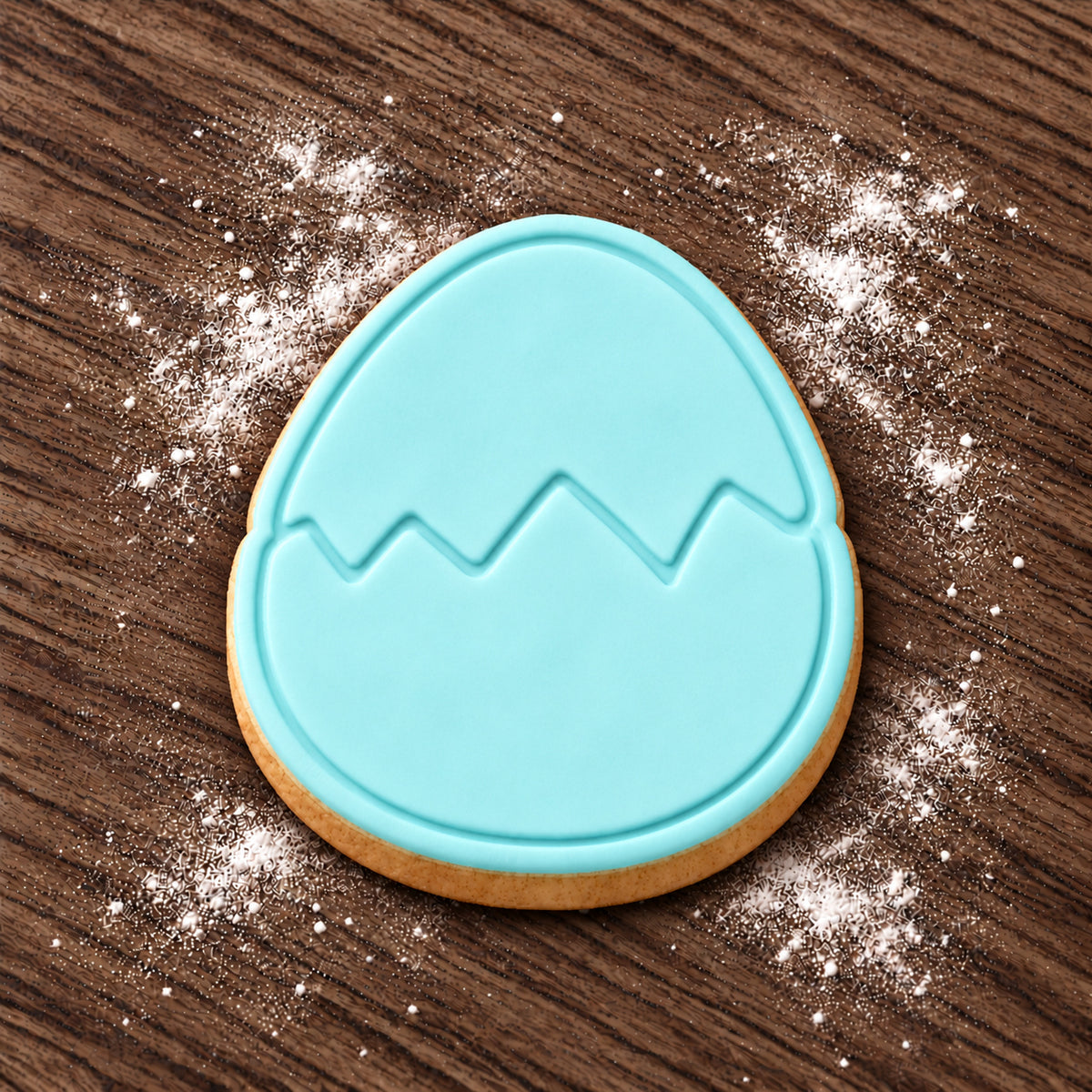 Cracked Egg decorated fondant cookie