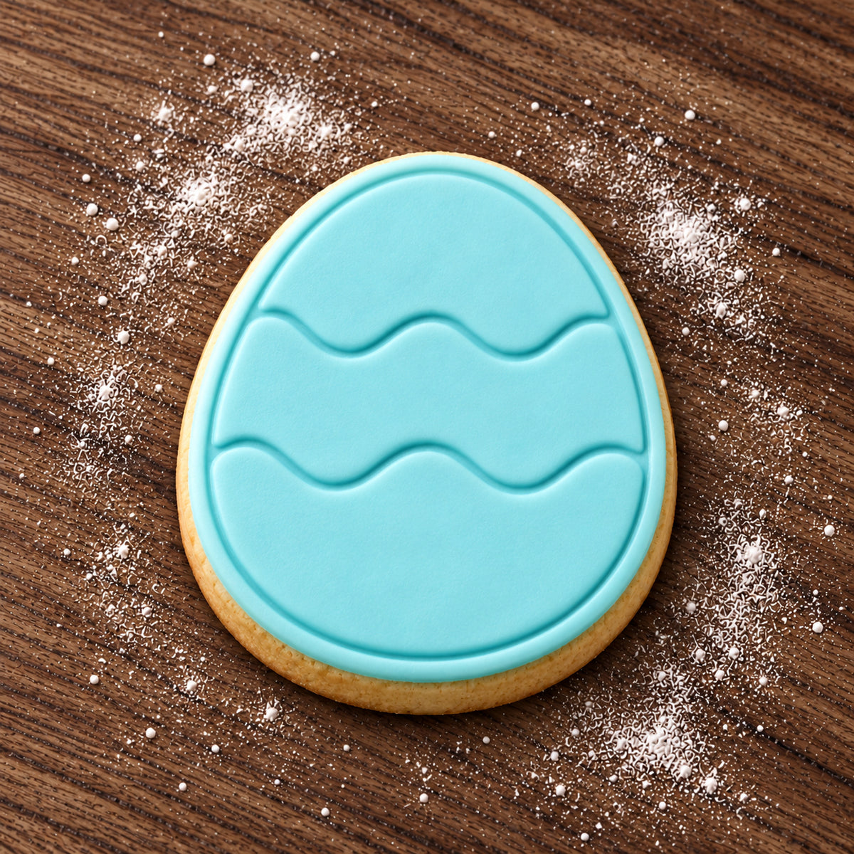 Patterned Egg decorated fondant cookie