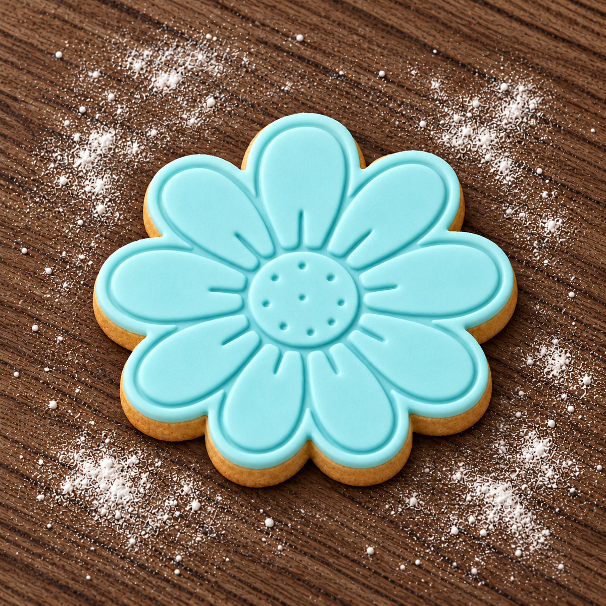 Daisy decorated fondant cookie