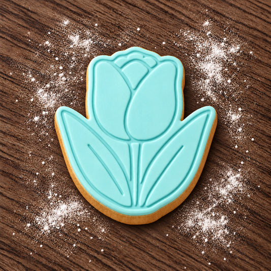 Tulip decorated fondant cookie