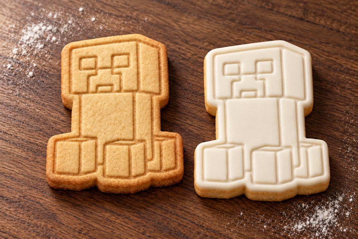 Minecraft Creeper plain and white fondant cookie examples