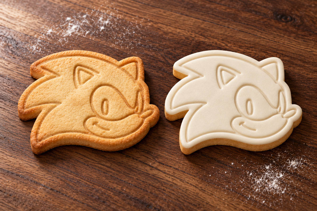 Sonic plain and white fondant cookie examples