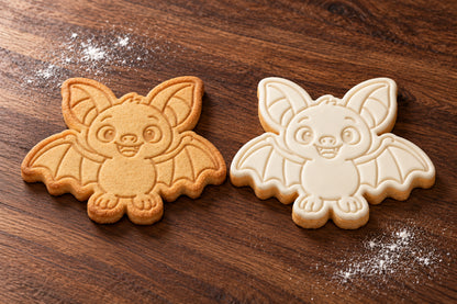 Friendly Bat plain and white fondant cookie examples