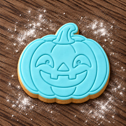 Jack-o'-Lantern decorated fondant cookie
