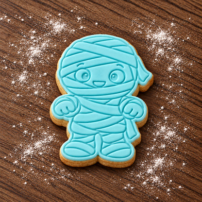 Mummy decorated fondant cookie