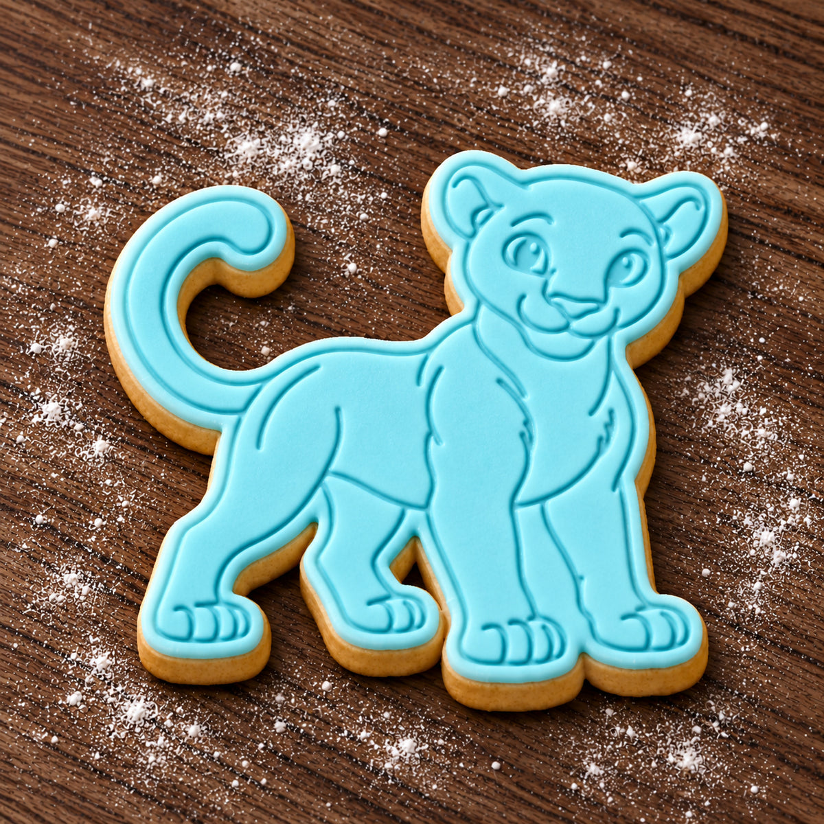Black Panther decorated fondant cookie