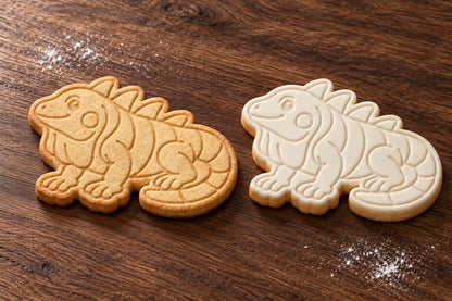 Iguana plain and white fondant cookie examples