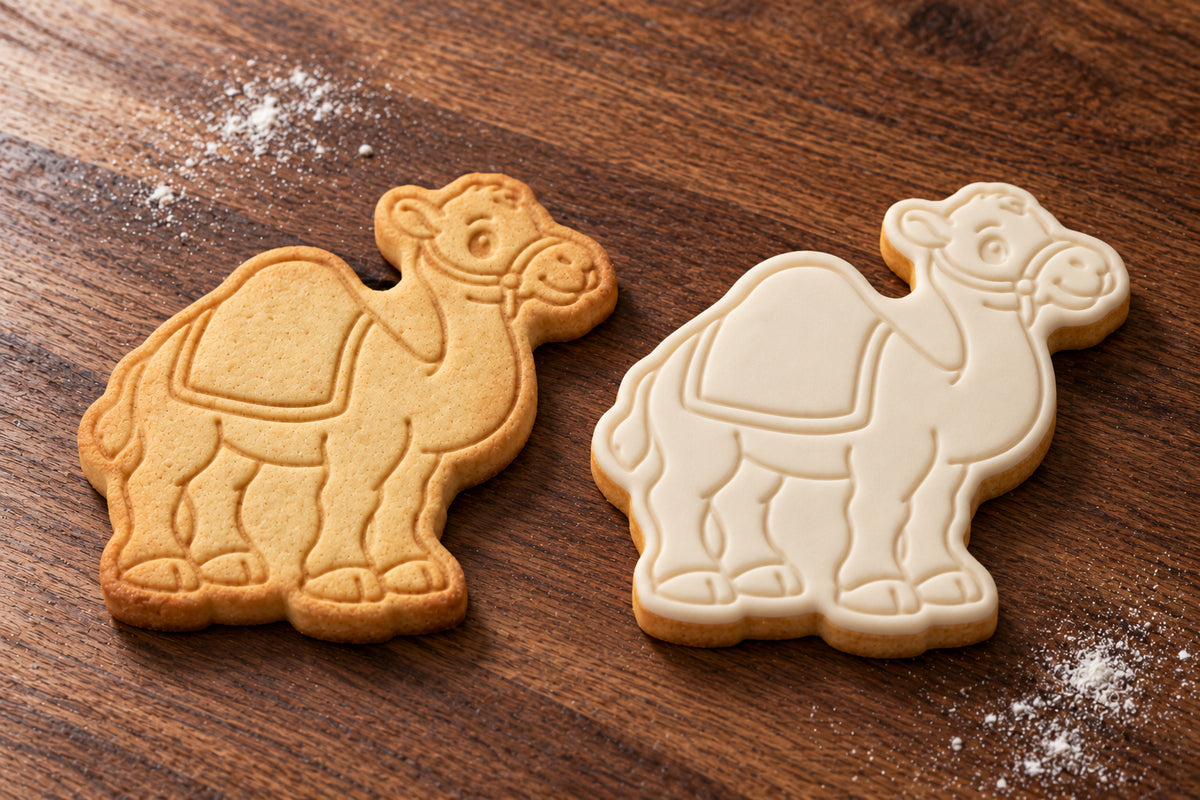 Camel plain and white fondant cookie examples