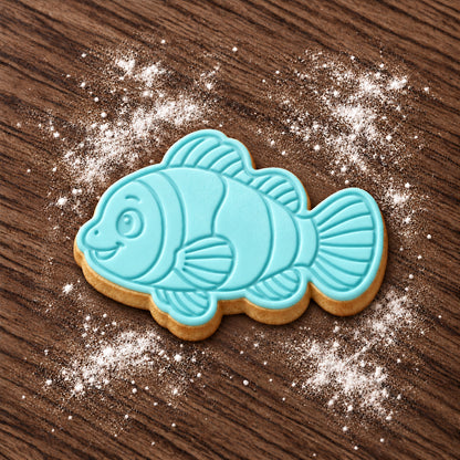 Clownfish decorated fondant cookie