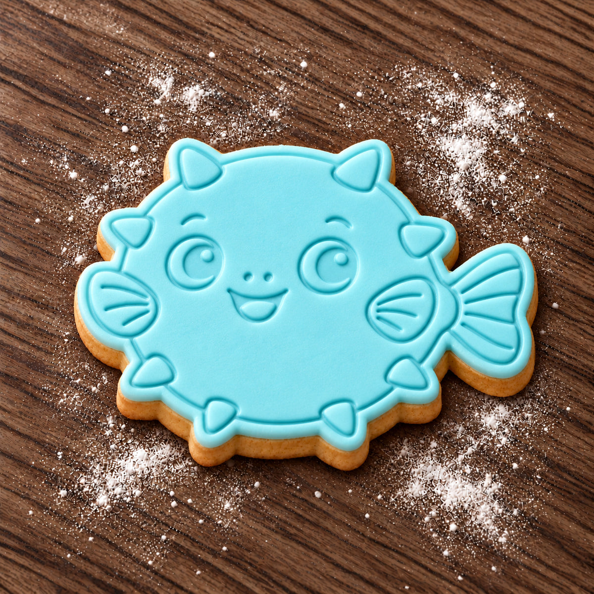 Pufferfish decorated fondant cookie