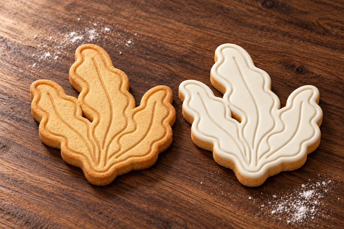 Seaweed plain and white fondant cookie examples