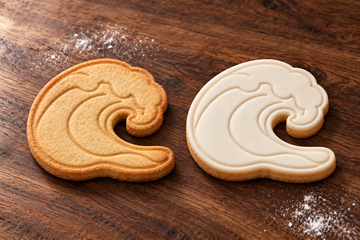 Wave plain and white fondant cookie examples