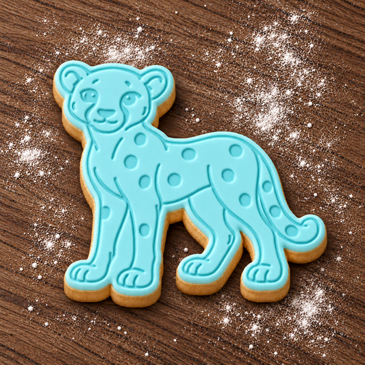 Cheetah decorated fondant cookie