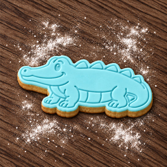 Crocodile decorated fondant cookie