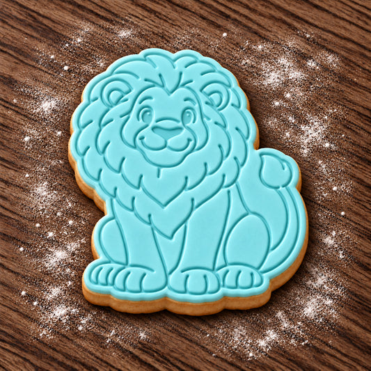 Lion decorated fondant cookie