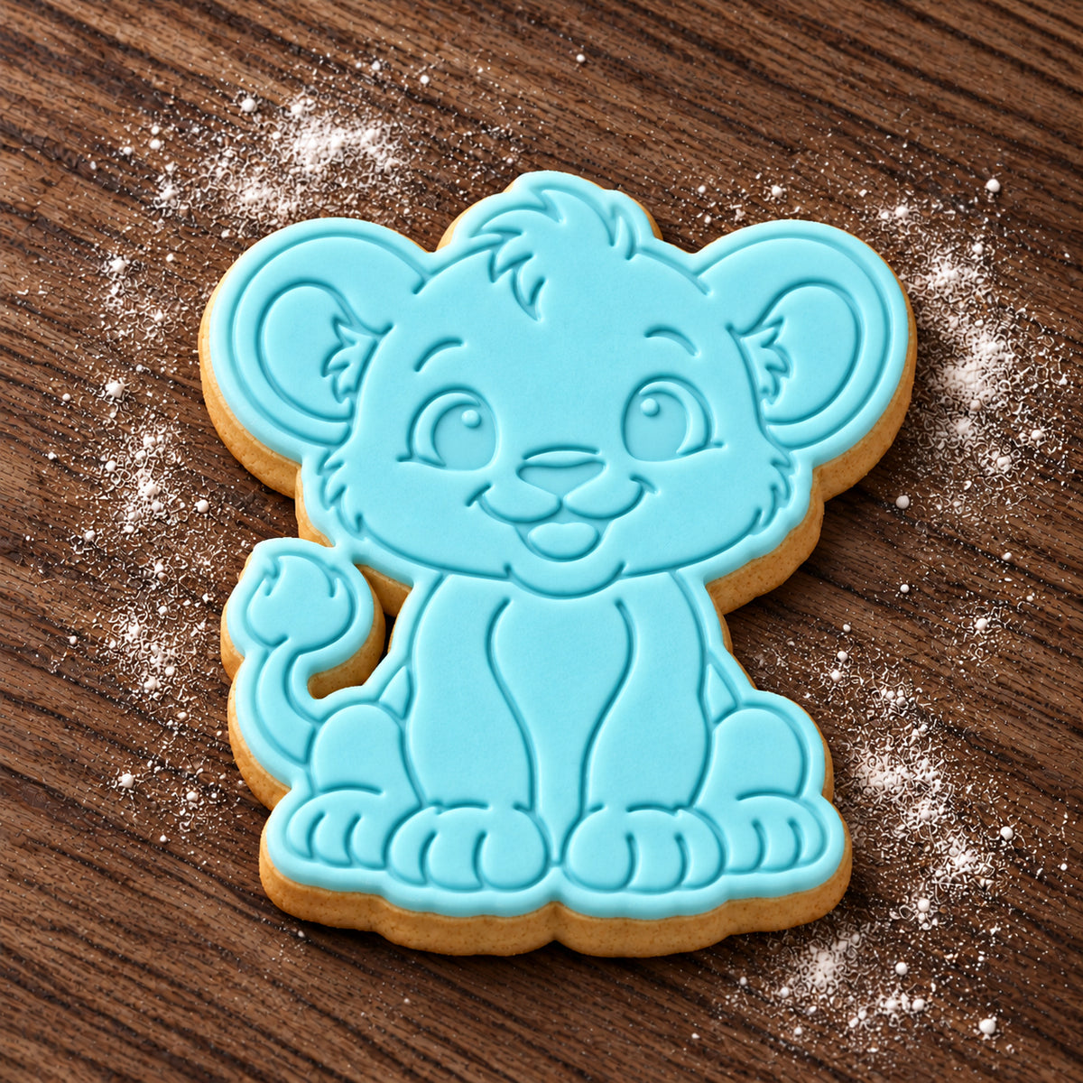 Lion Cub decorated fondant cookie