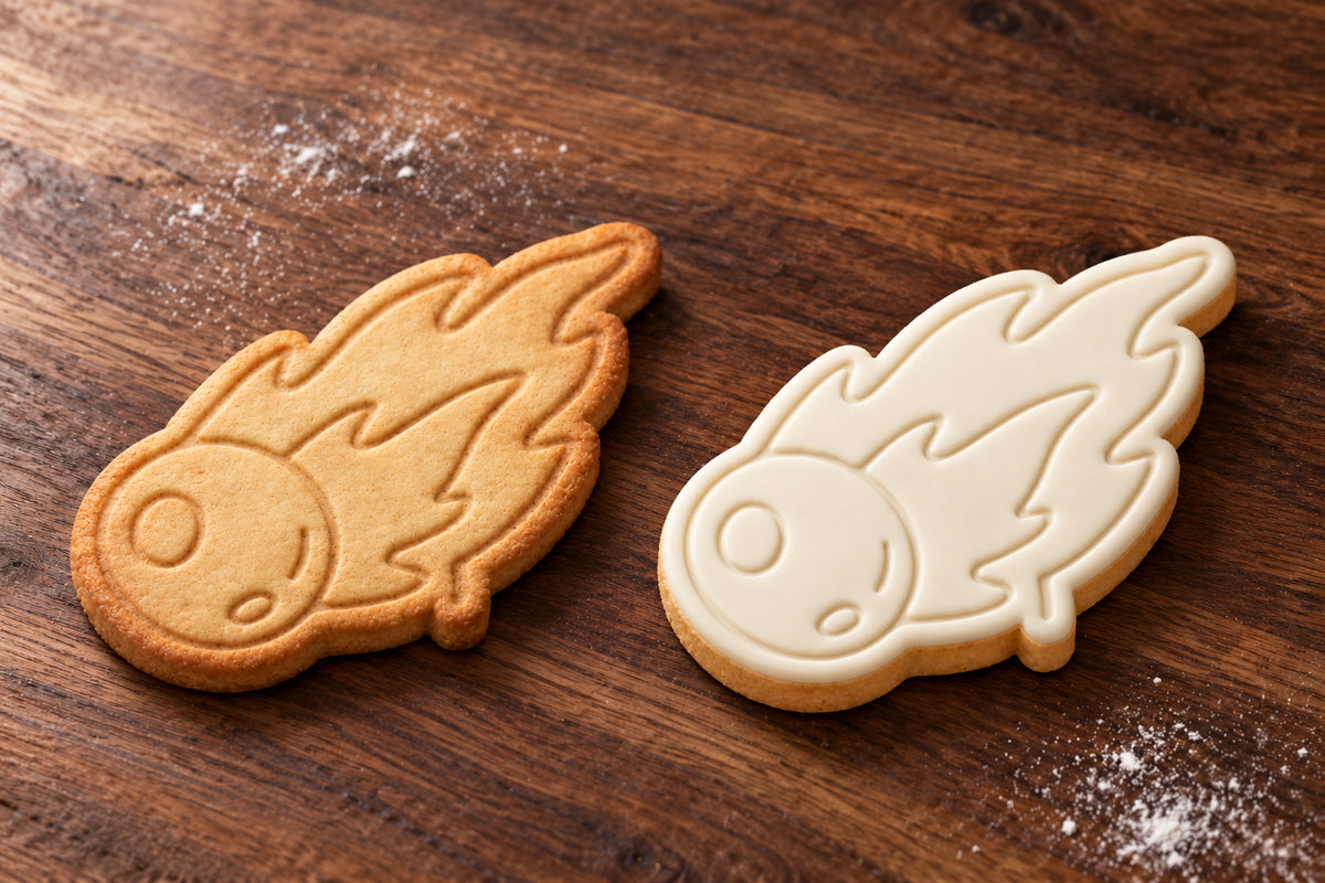 Comet plain and white fondant cookie examples