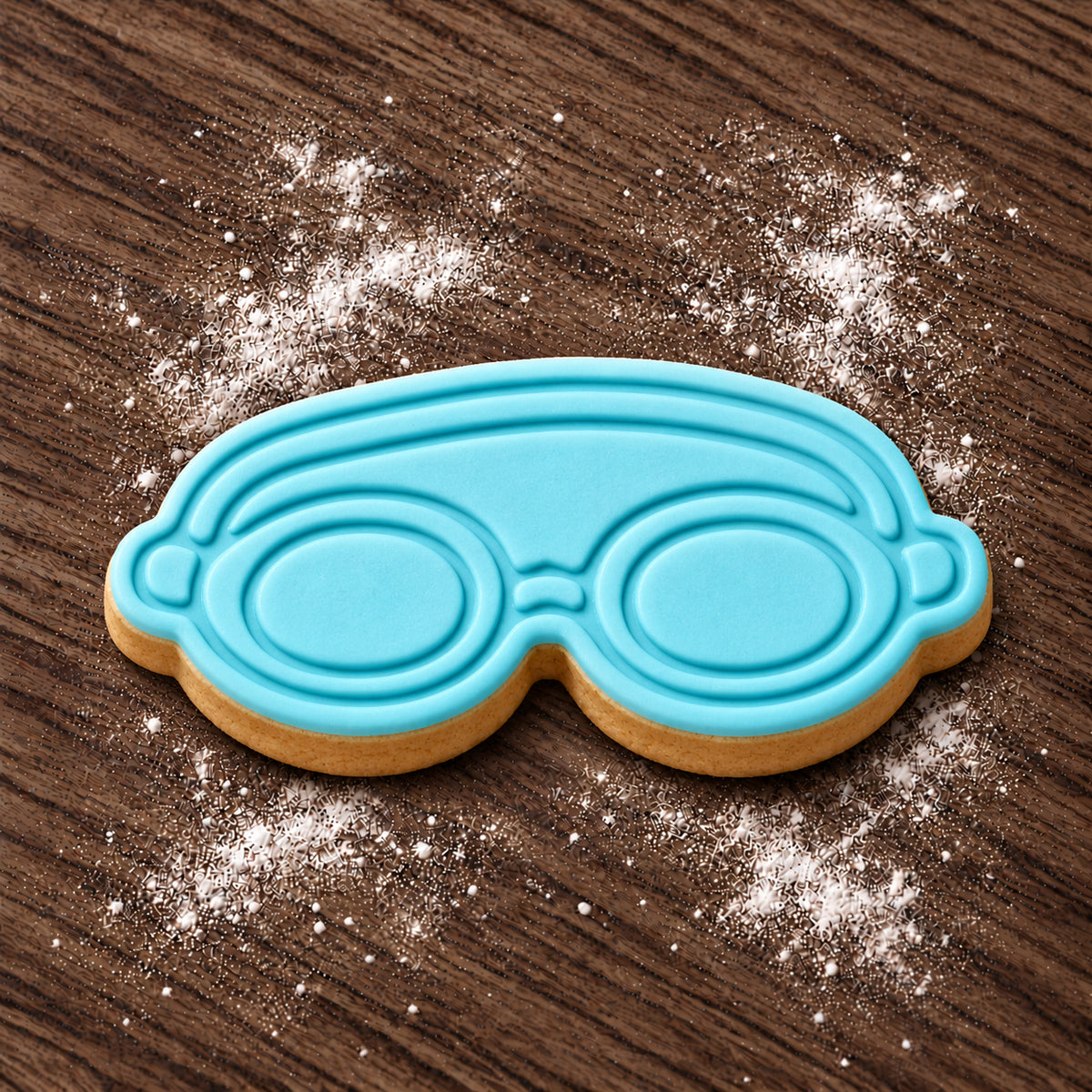 Swimming Goggles decorated fondant cookie