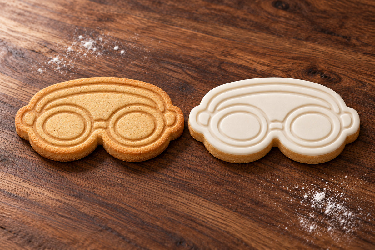 Swimming Goggles plain and white fondant cookie examples