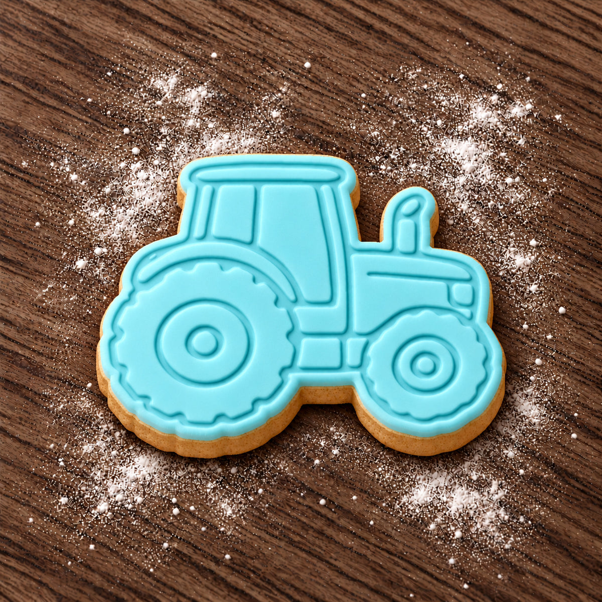 Tractor decorated fondant cookie