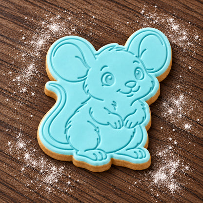 Field Mouse decorated fondant cookie